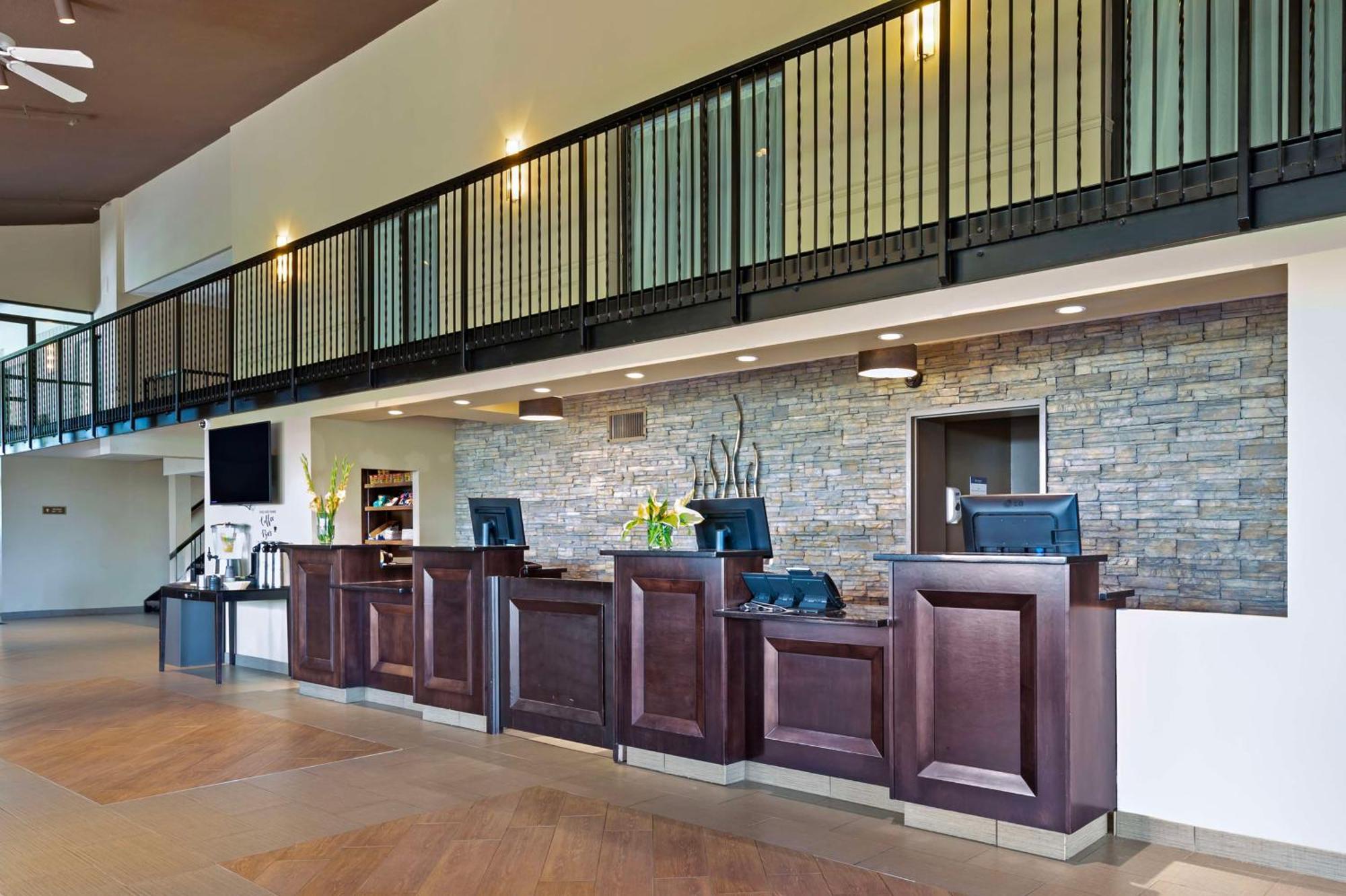 Best Western Pembroke Inn & Conference Centre Exterior photo